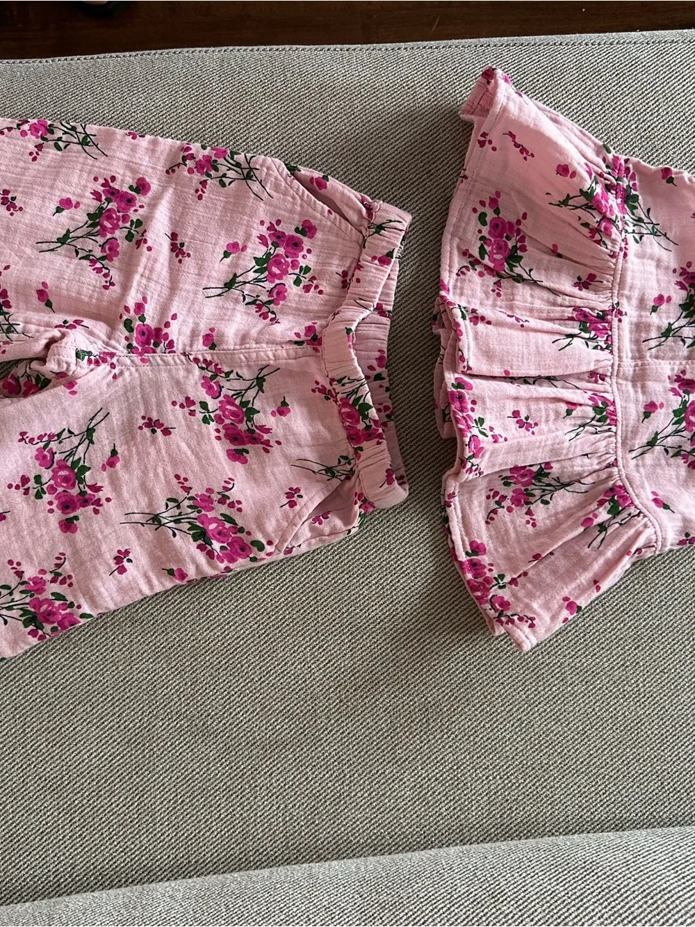 GAP two piece